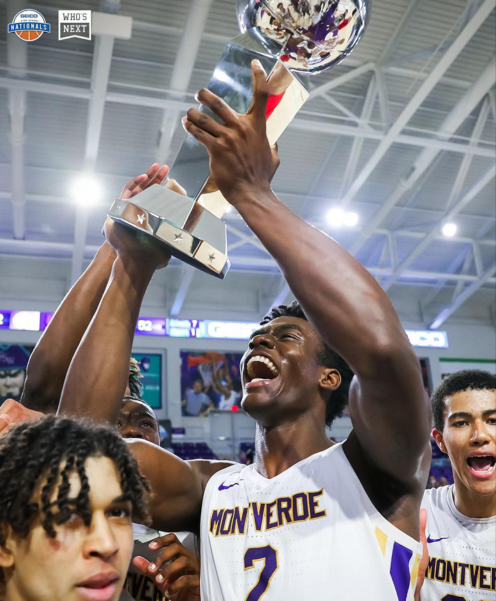 实力碾压！冠军级球队靠实力取胜